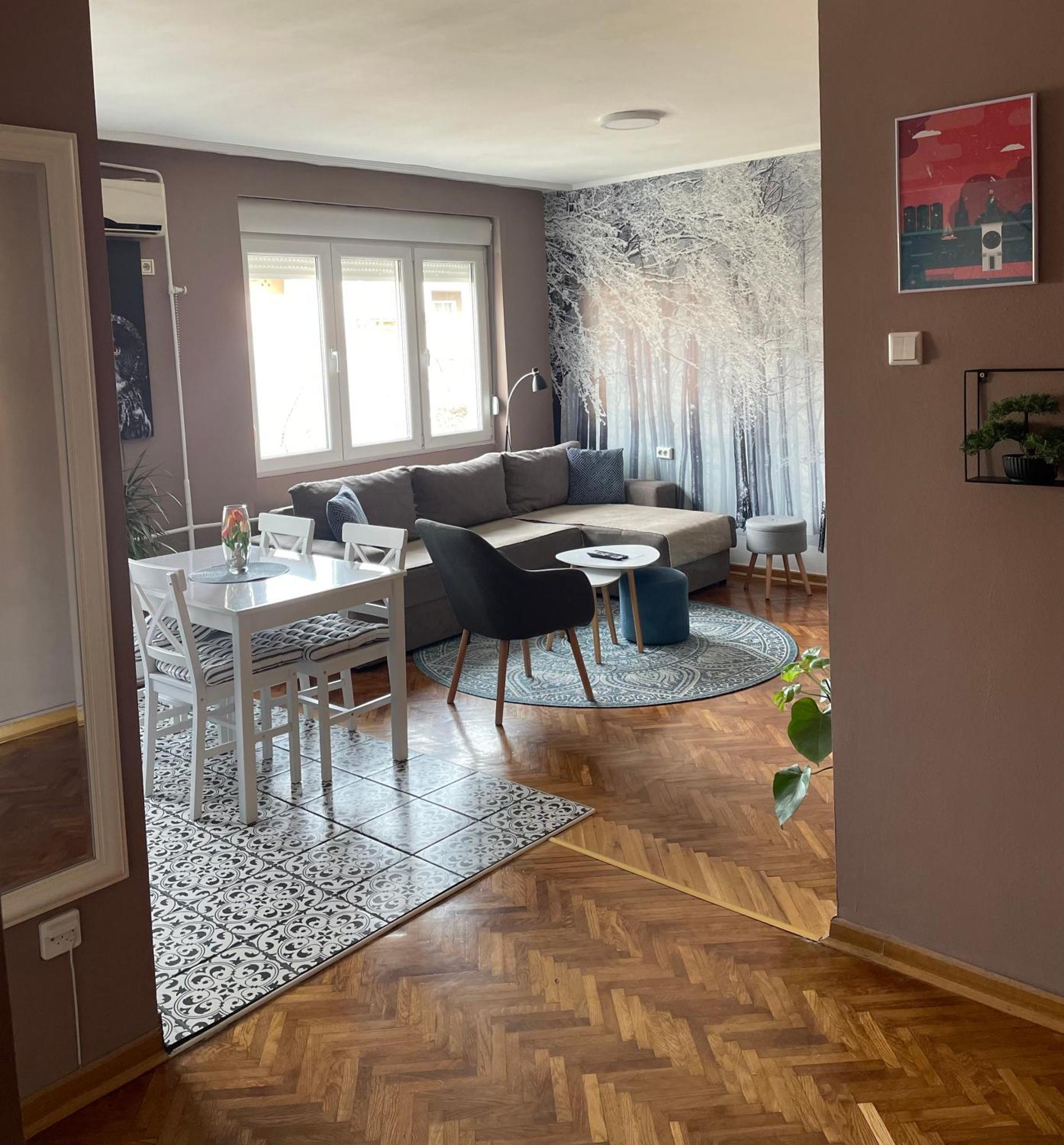 Apartman Avenia ノヴィ・サド エクステリア 写真