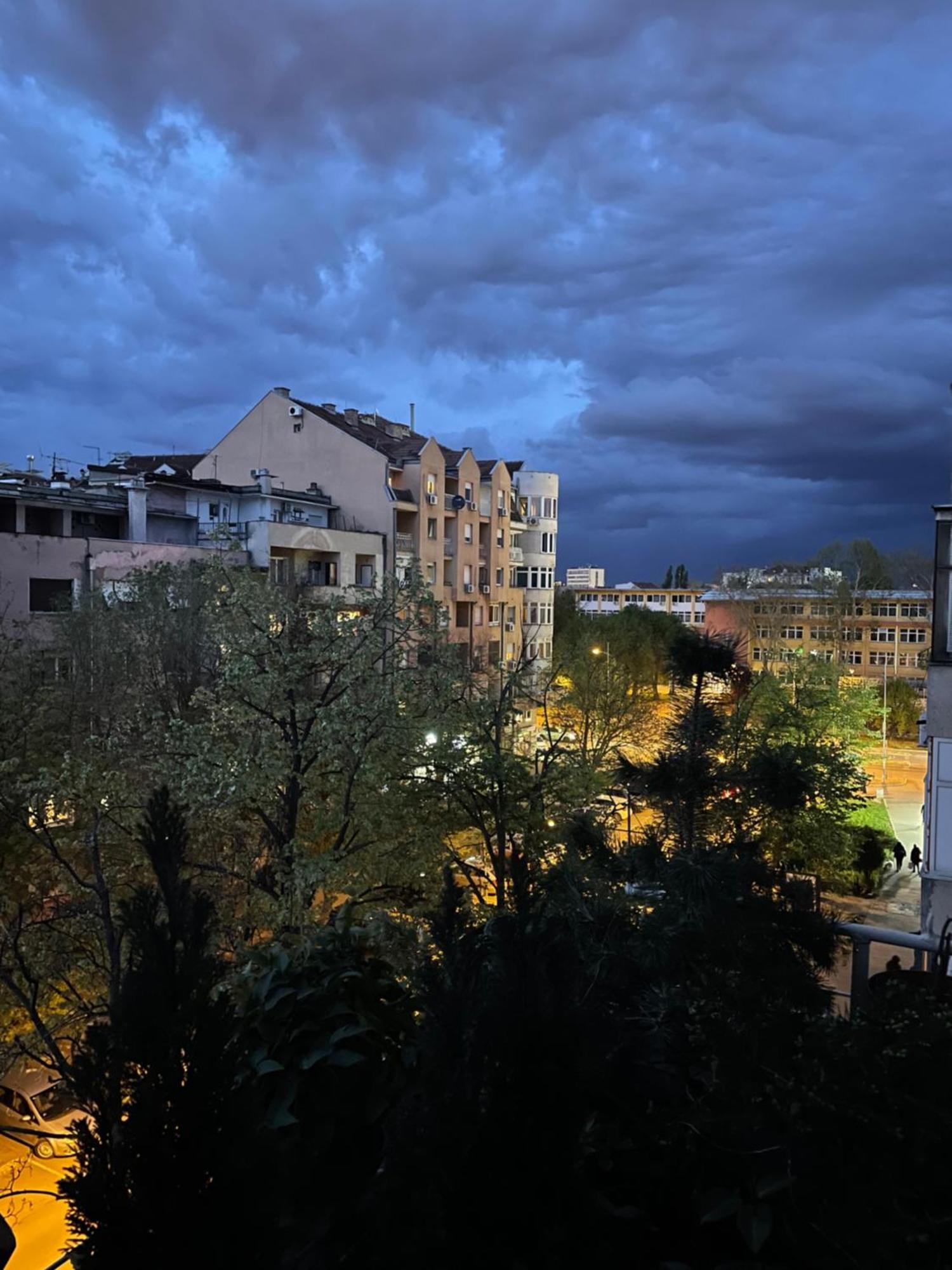Apartman Avenia ノヴィ・サド エクステリア 写真